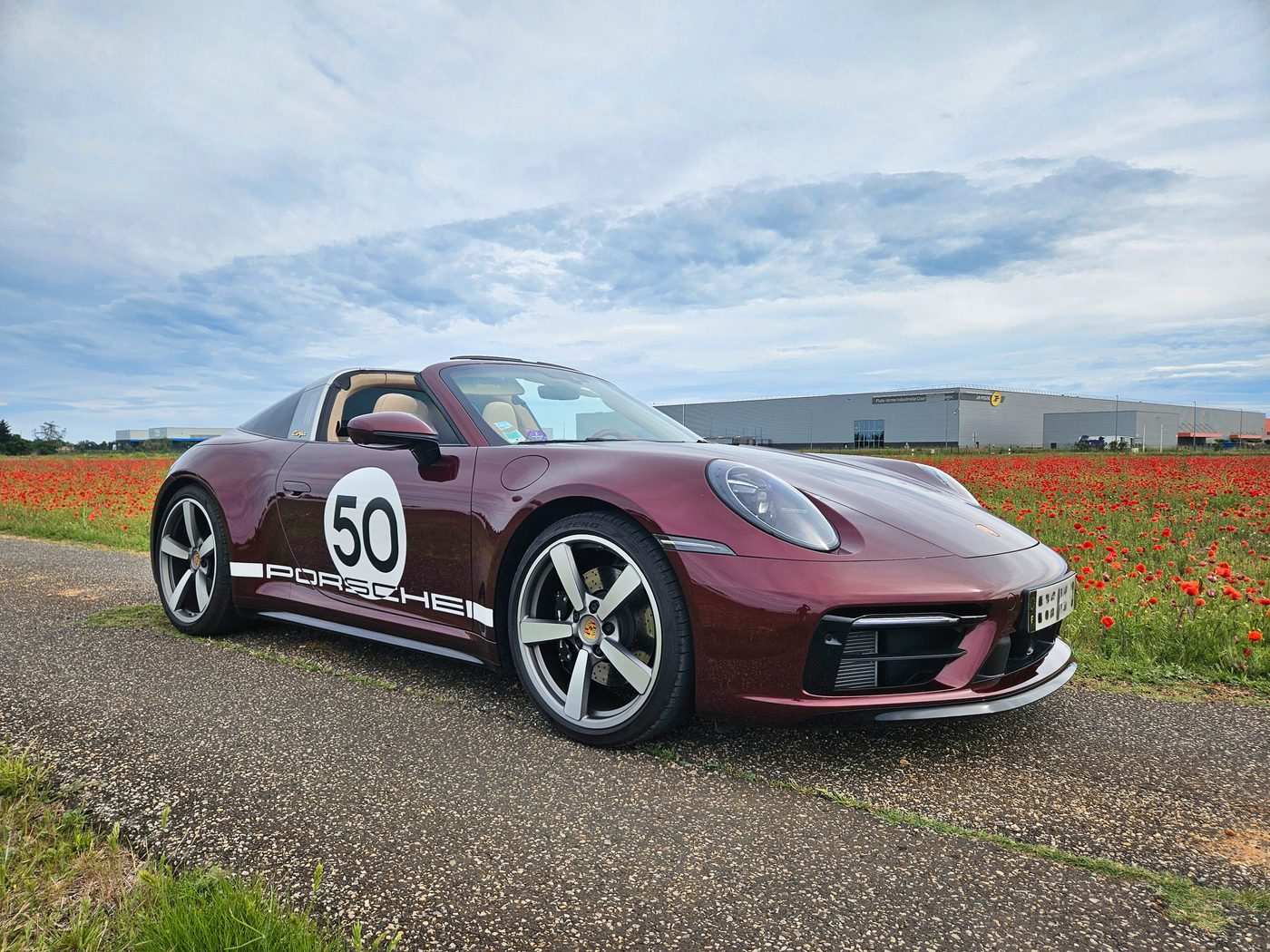 Porsche 911 Targa 4S Heritage Design Edition — miniature 3